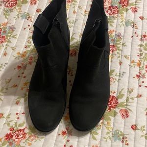 Vionic Leather Boots